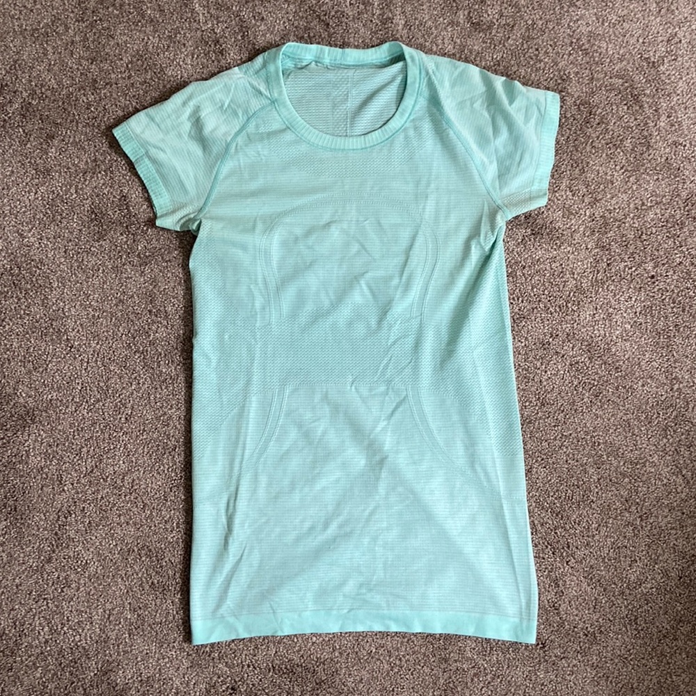 Lululemon short sleeve swiftly